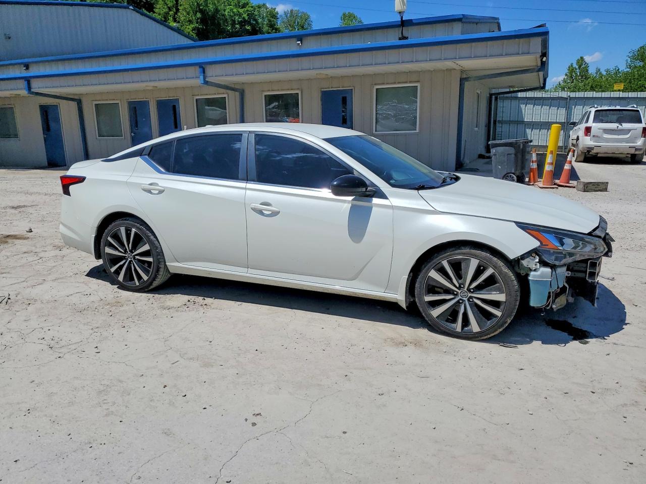 Nissan Altima Sr