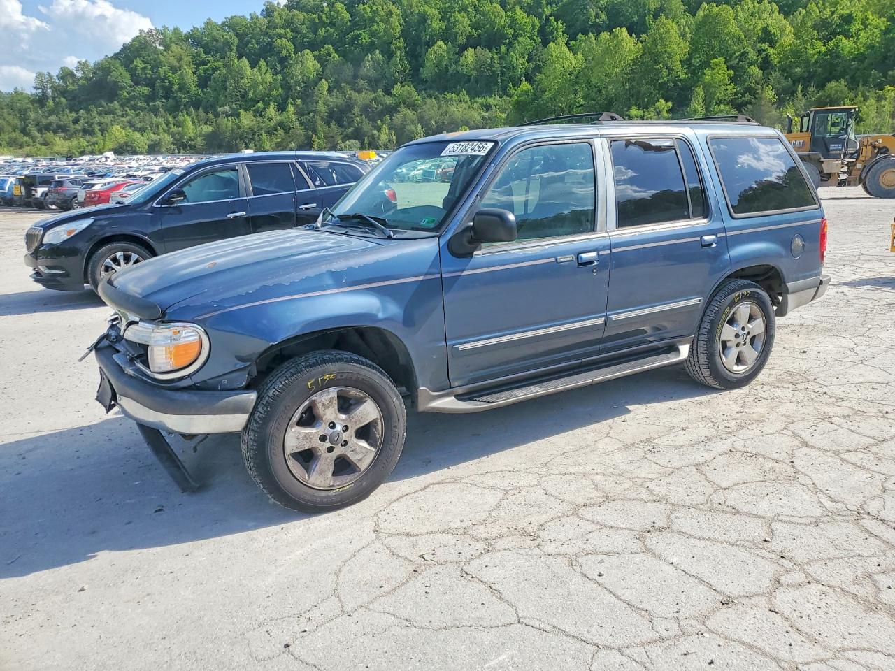 Salvage Ford Explorer Image