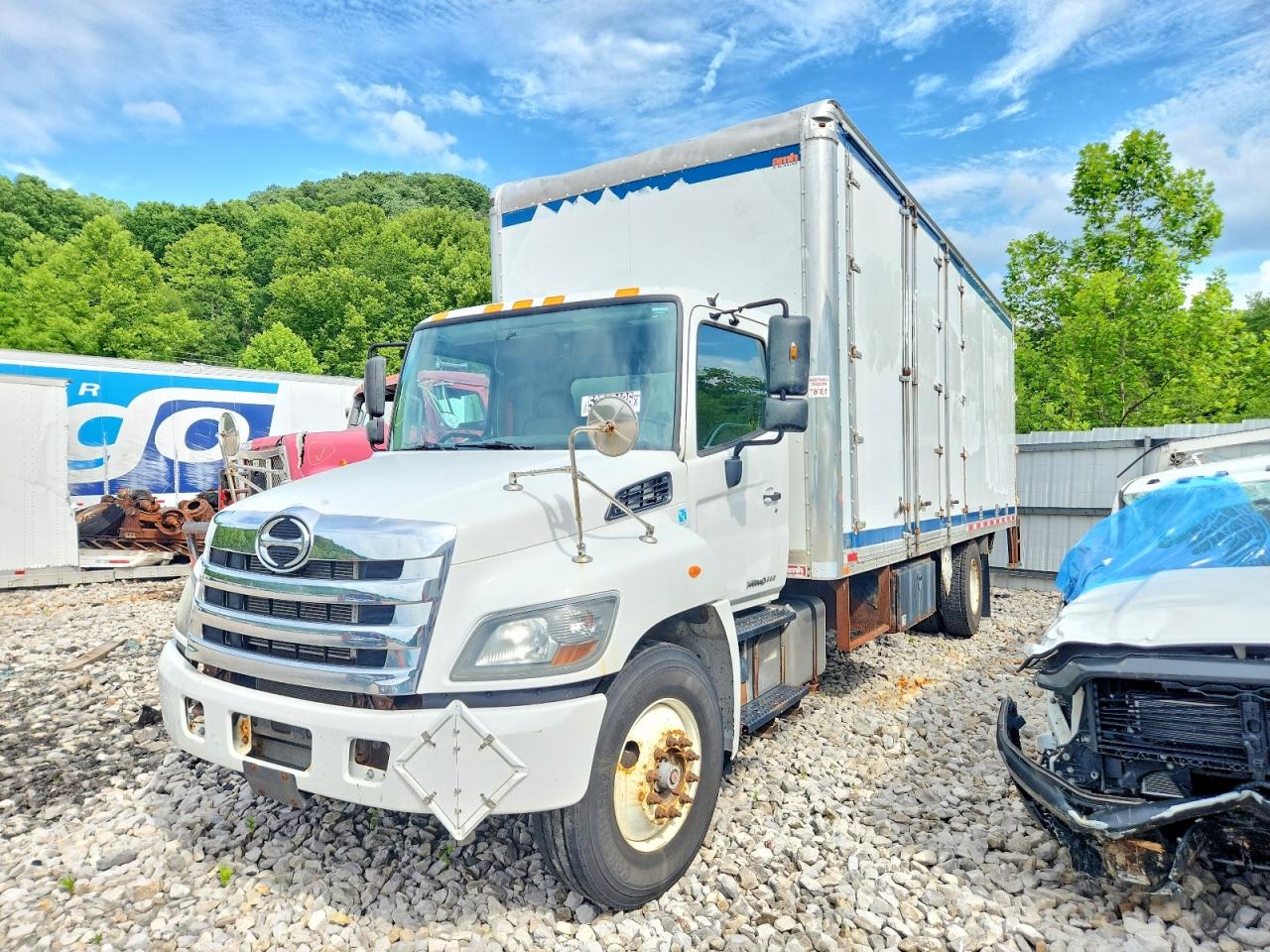 Hino Hino 338