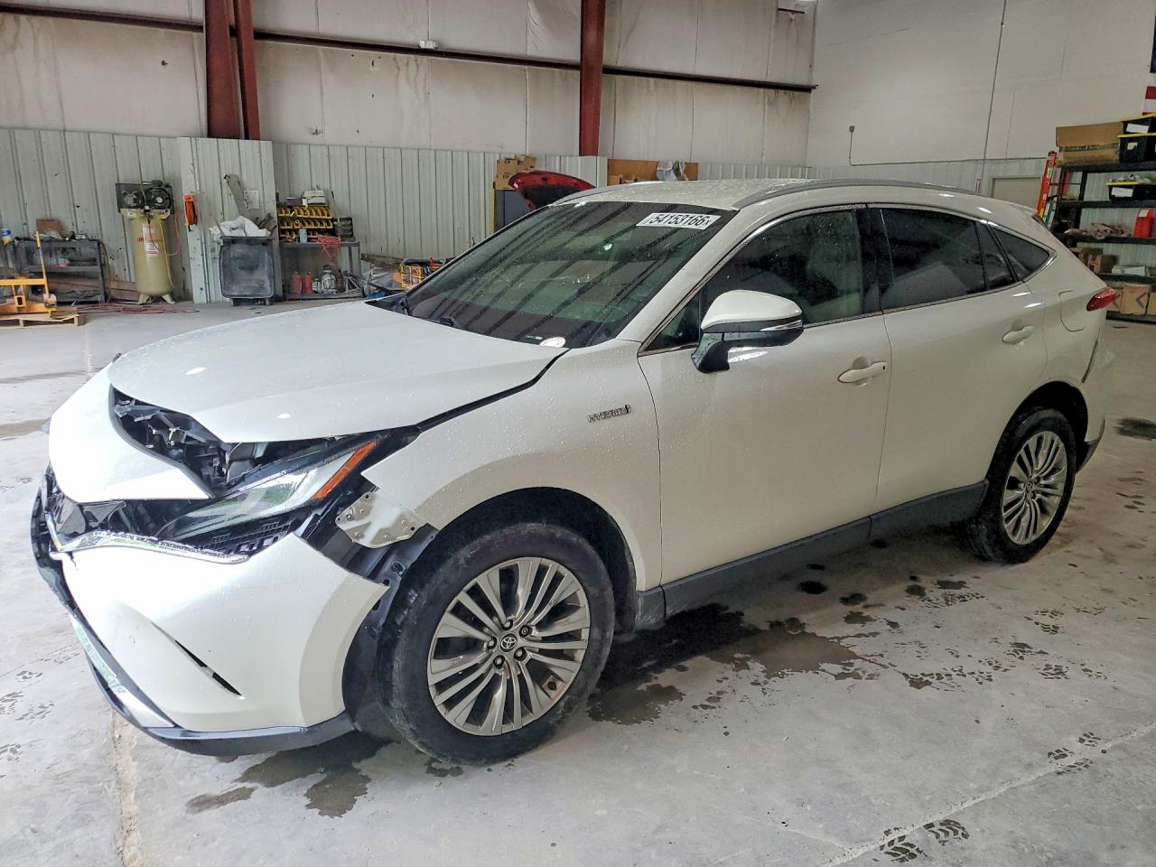 Salvage Toyota Venza Image