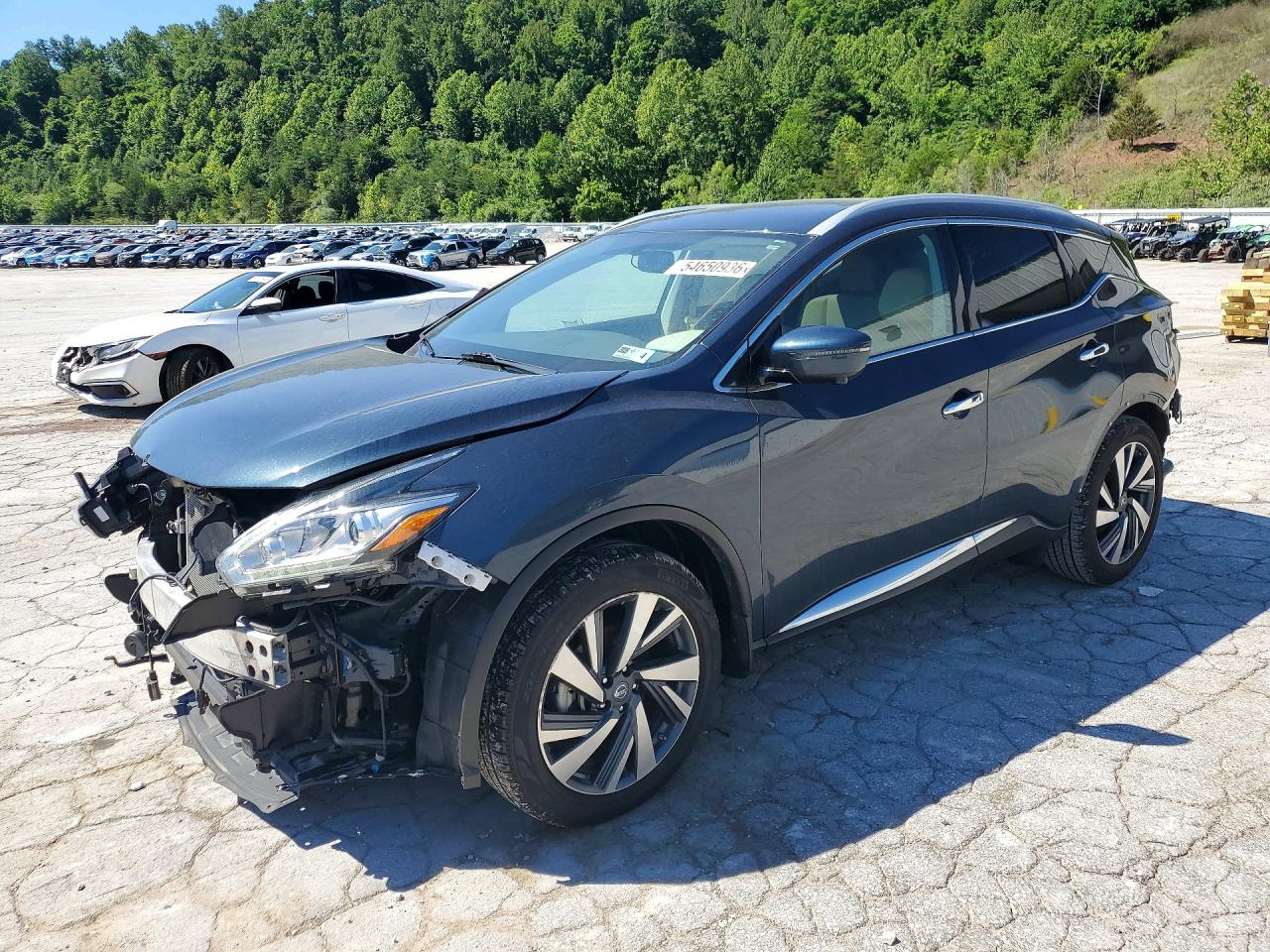 Salvage Nissan Murano Image