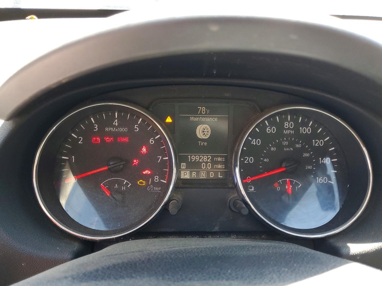Nissan Rogue S