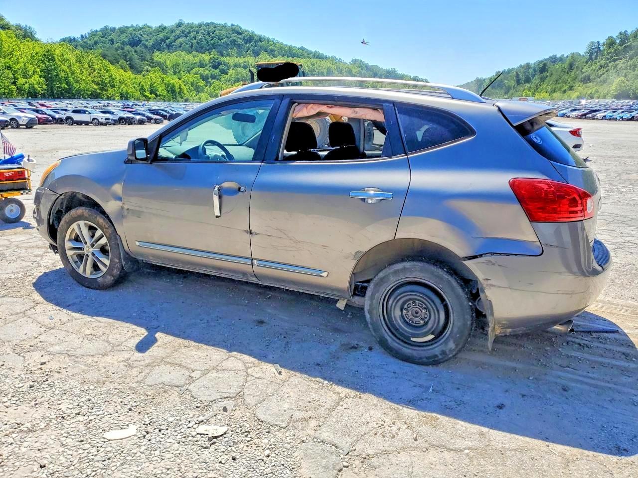 Nissan Rogue S
