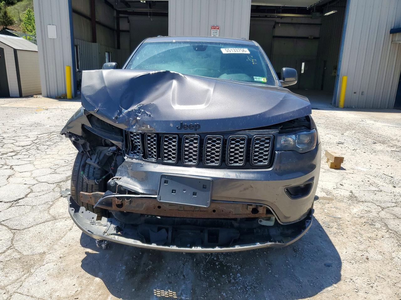 Jeep Grand Cherokee Laredo