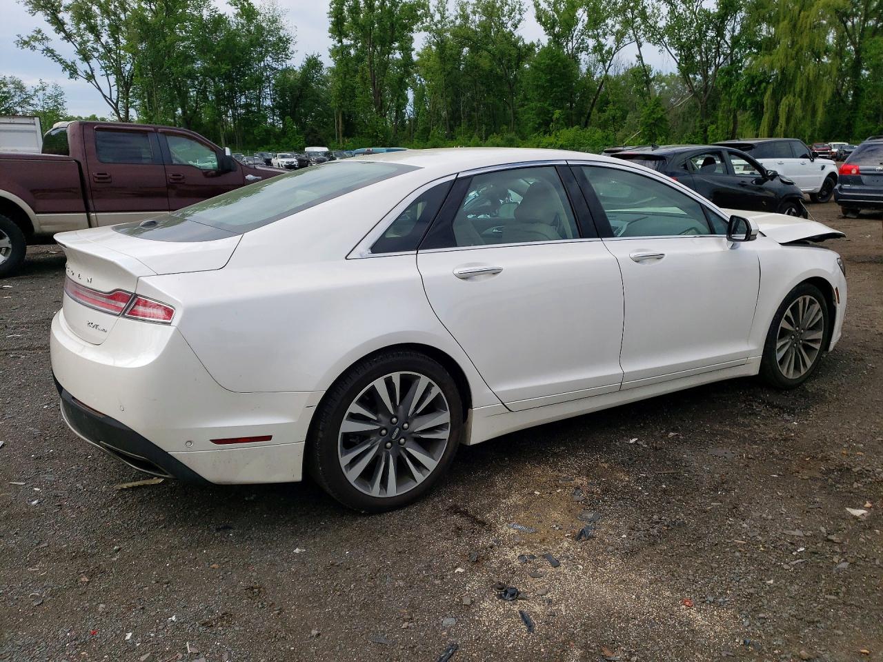 Lincoln MKZ Reserve