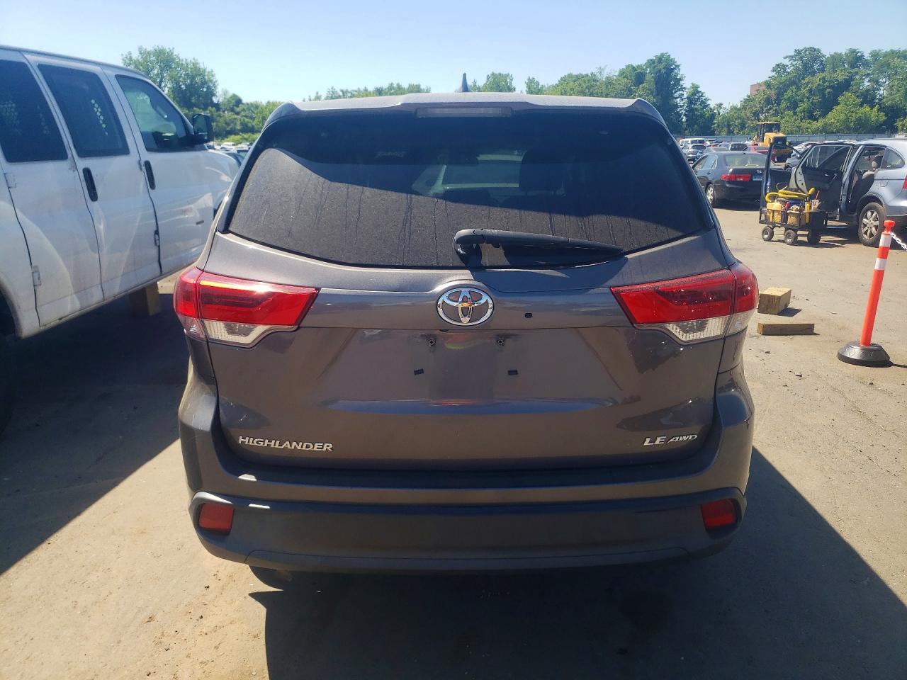 Toyota Highlander Le Plus