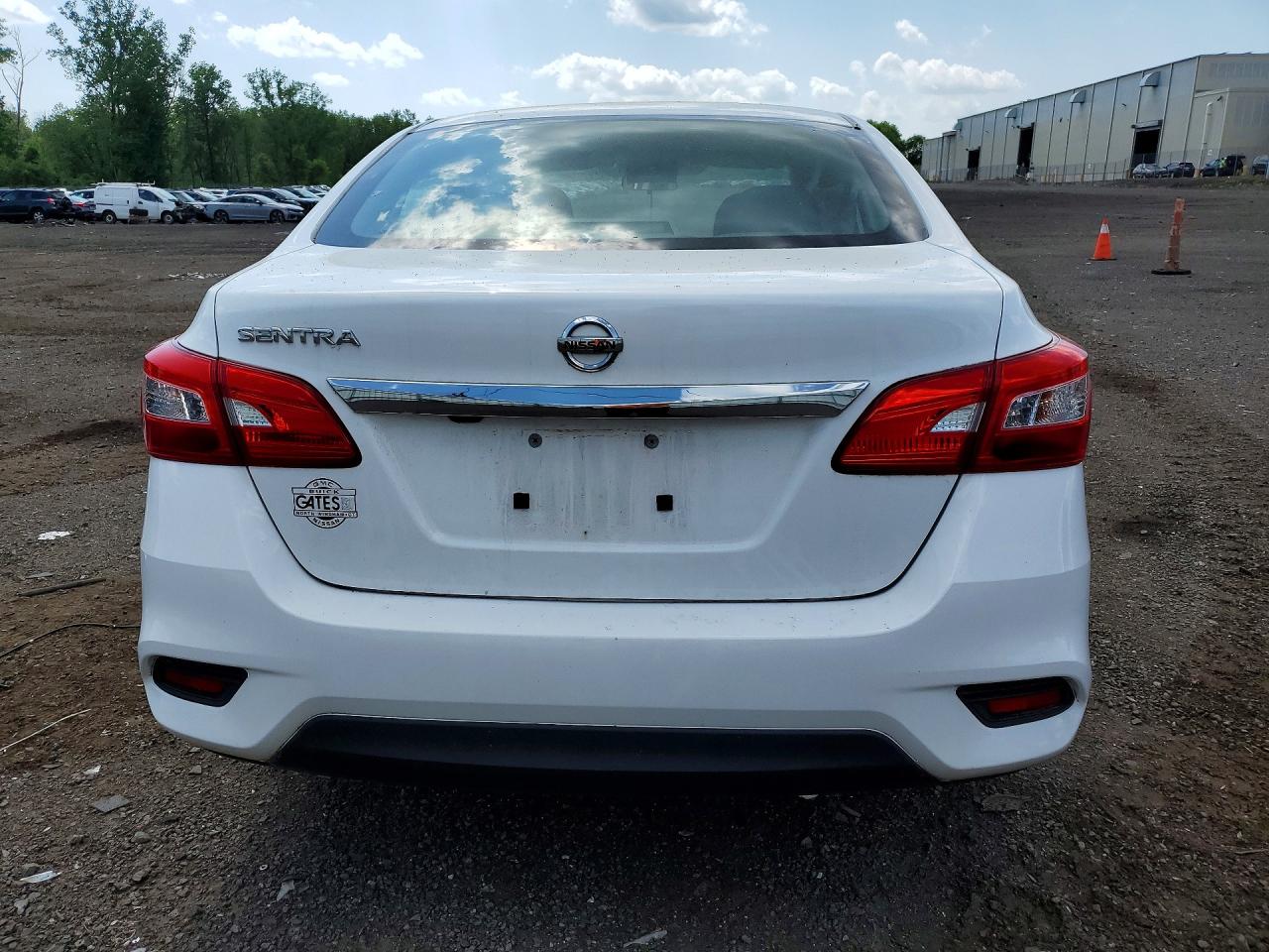 Nissan Sentra S