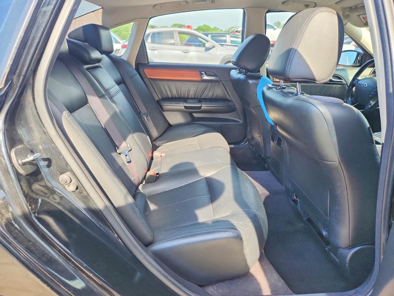 INFINITI M35 X