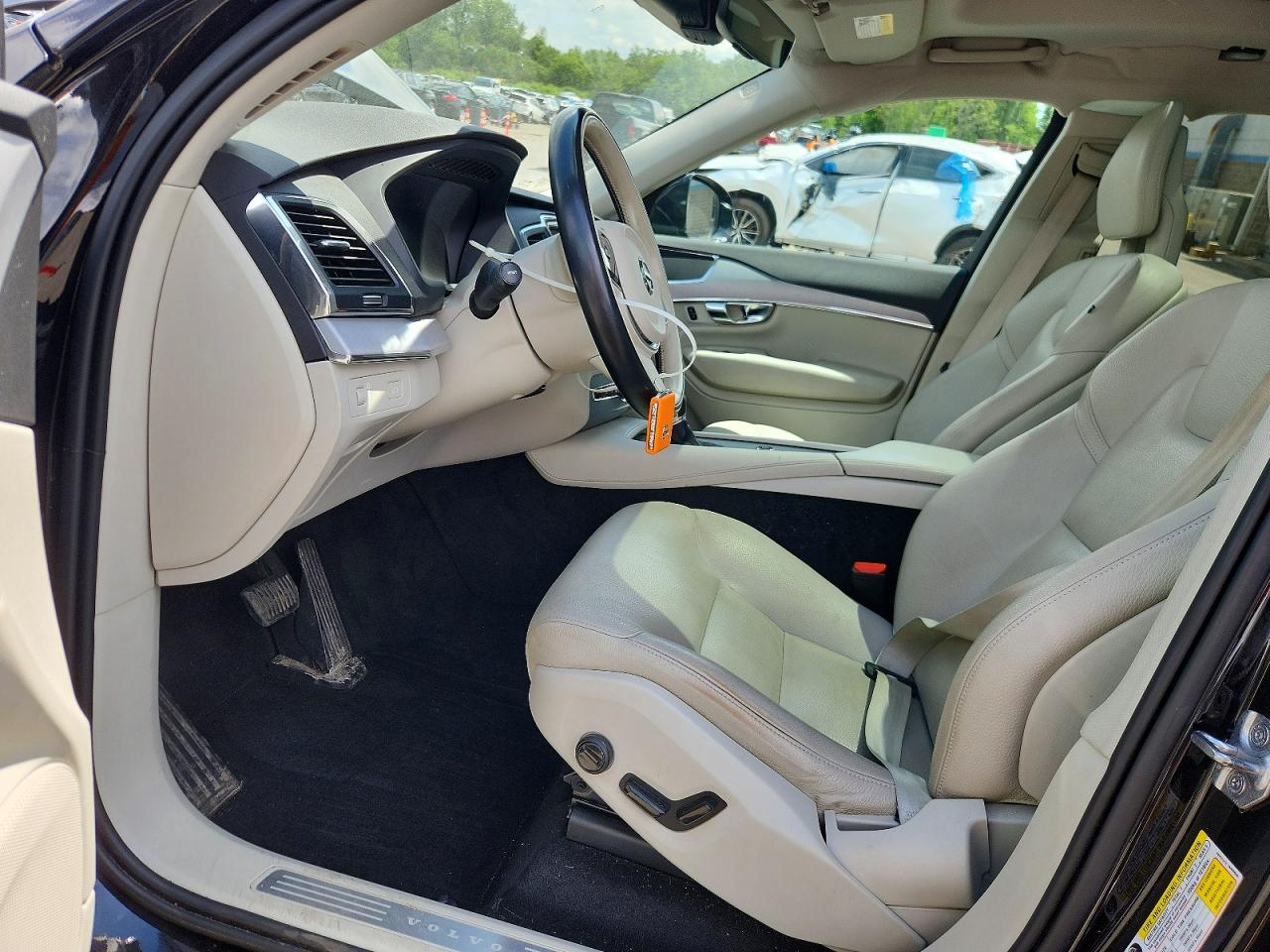 Volvo XC90 T5 Momentum