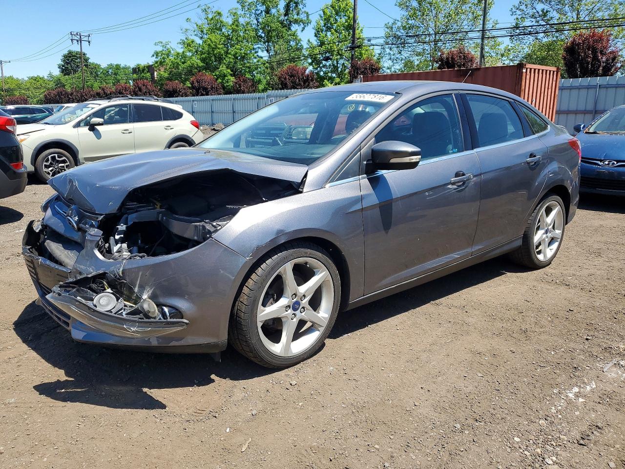 Salvage Ford Focus Image