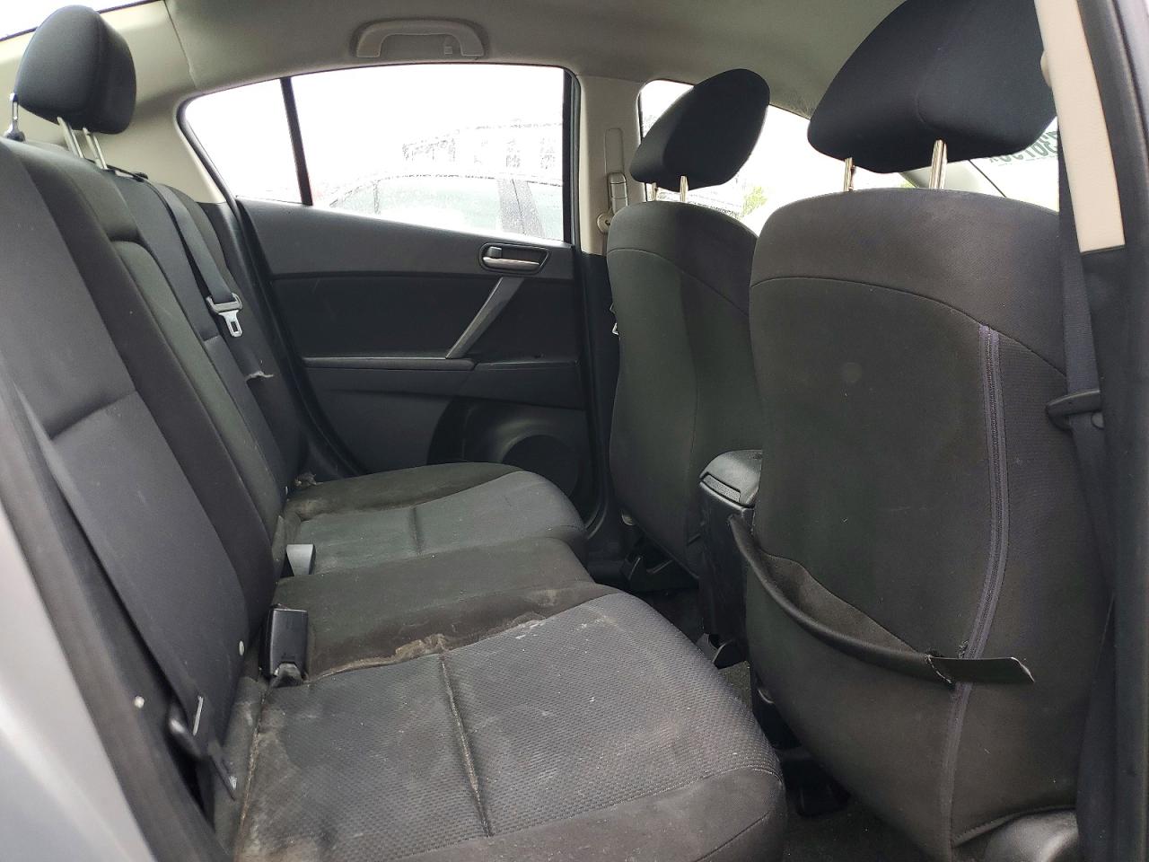 Mazda 3 I