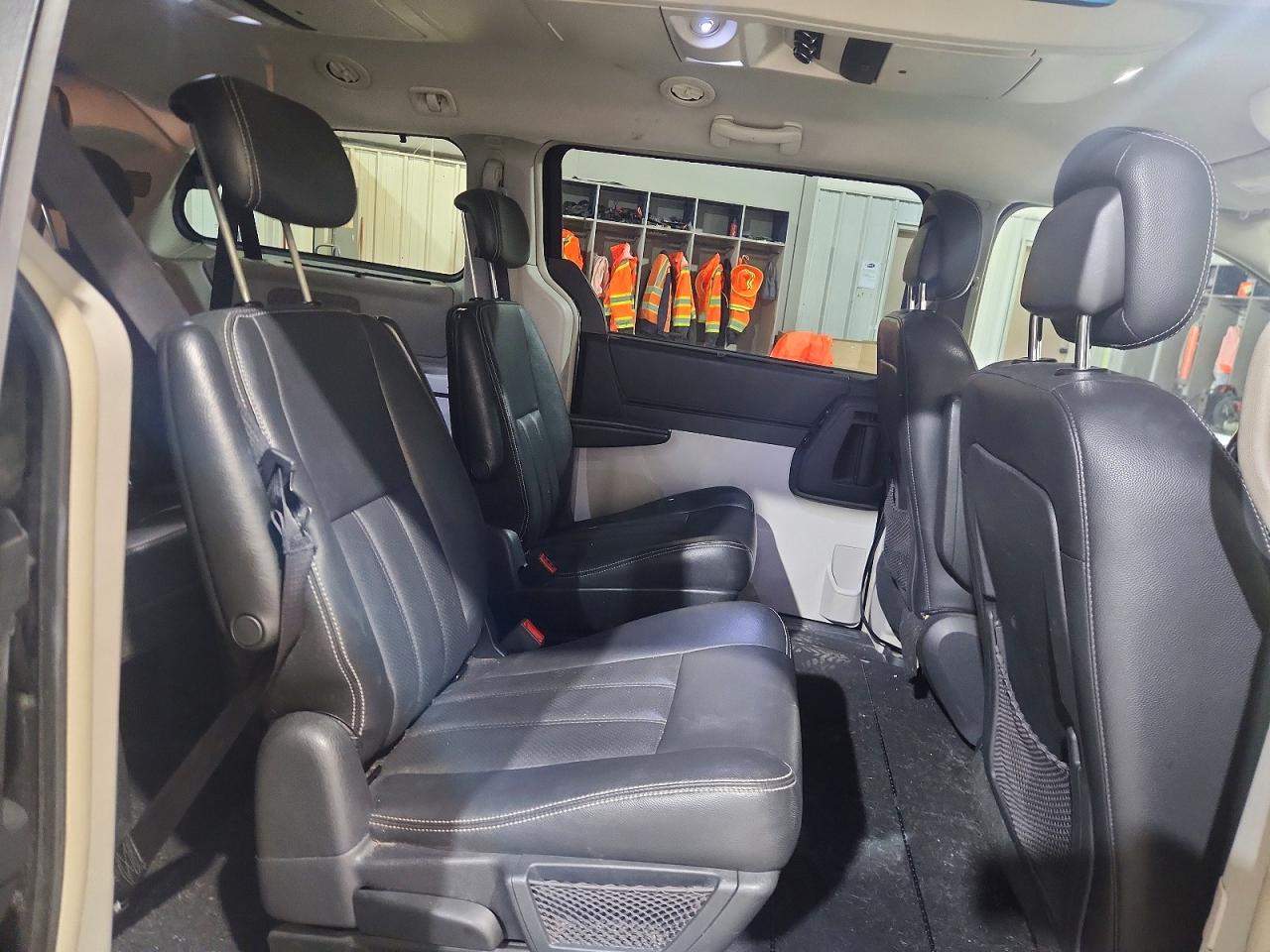 Chrysler Minivan Touring Plus