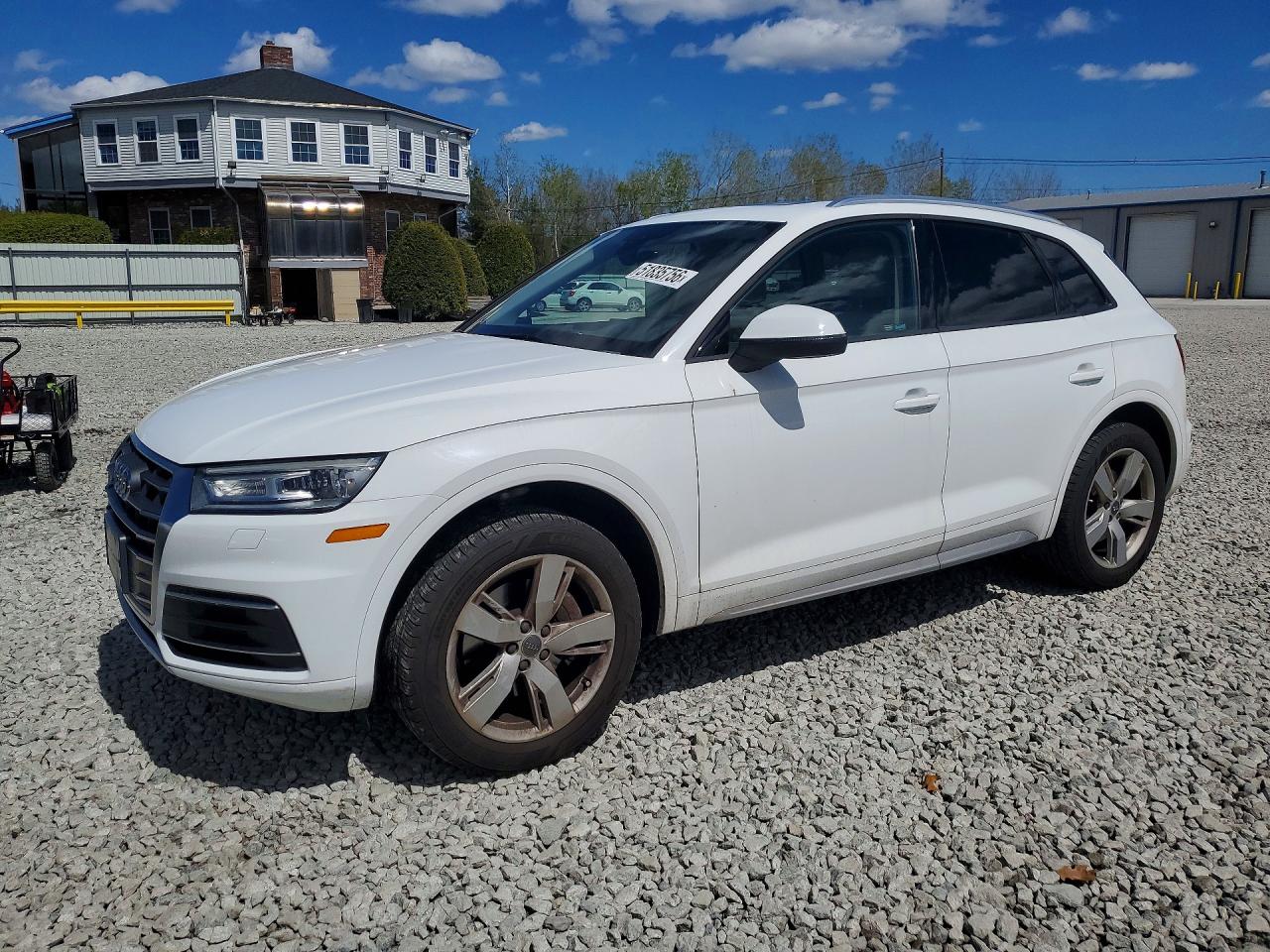 Salvage Audi Q5 Image