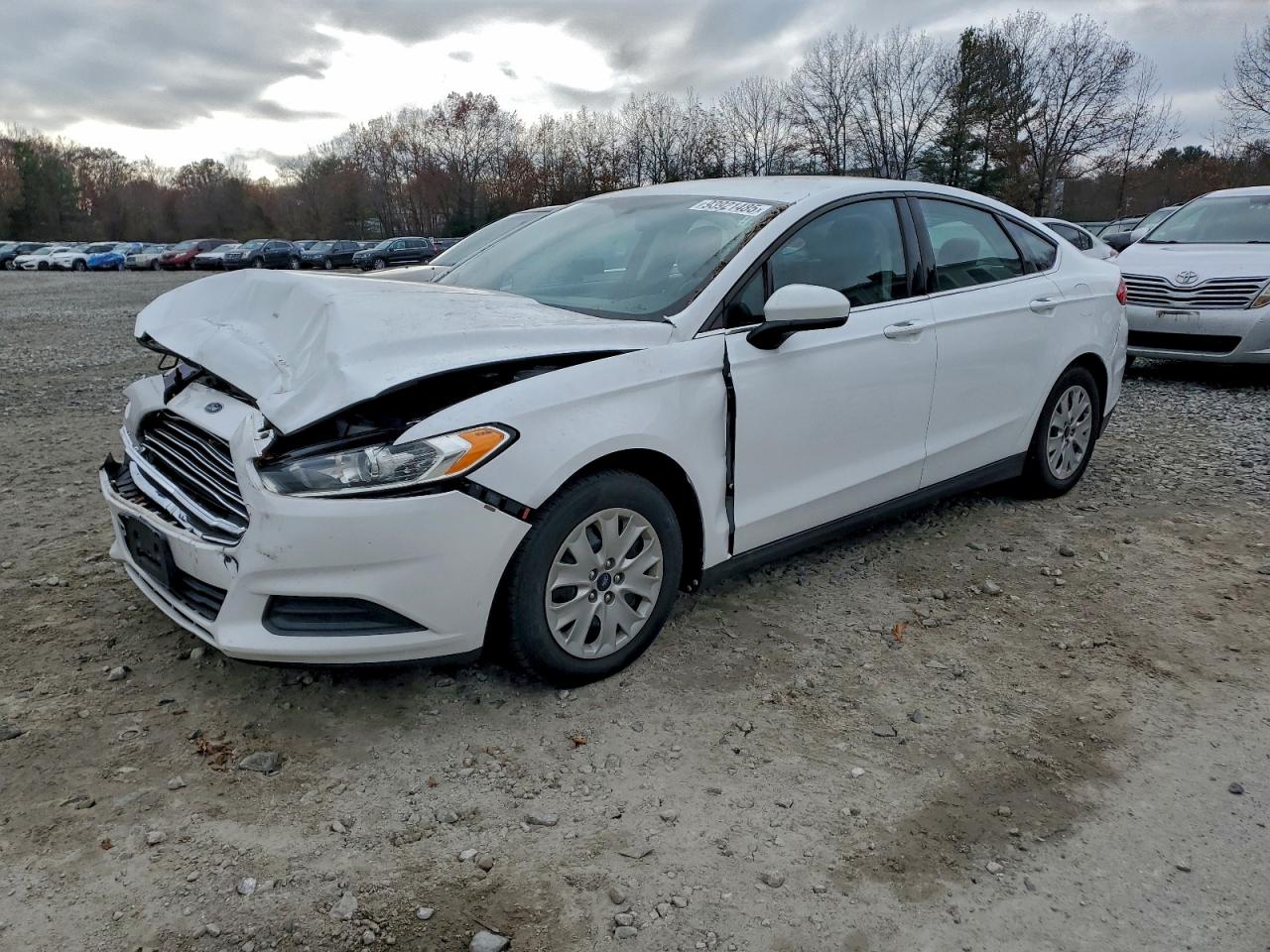 Salvage Ford Fusion Image