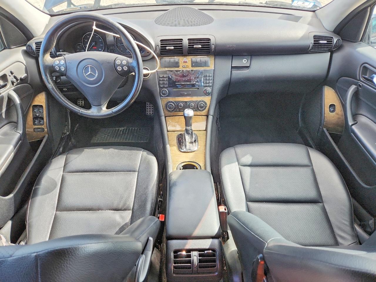 Mercedes-Benz C-Class 230