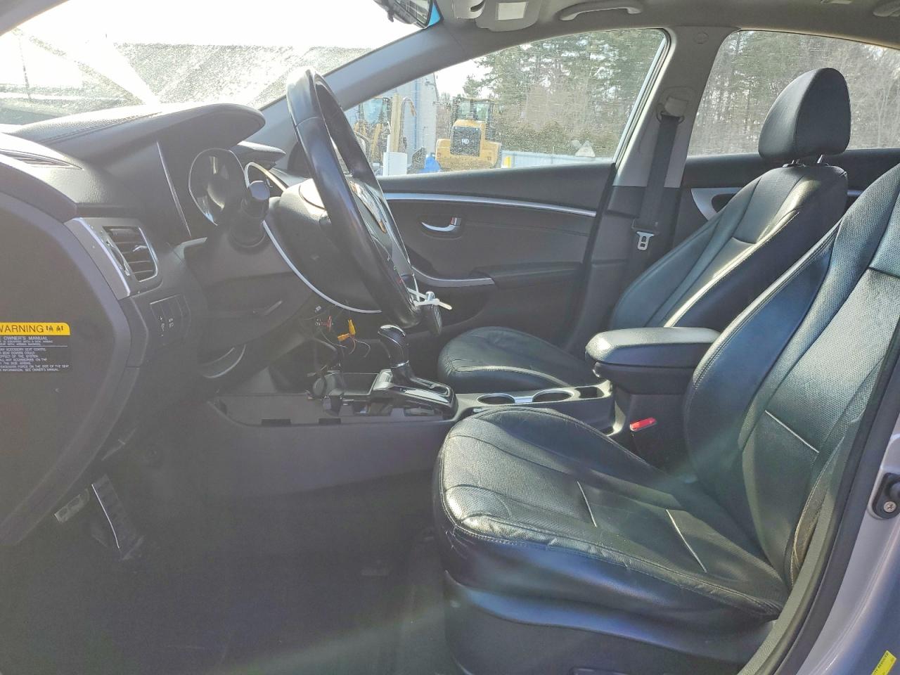 Hyundai ELANTRA Base