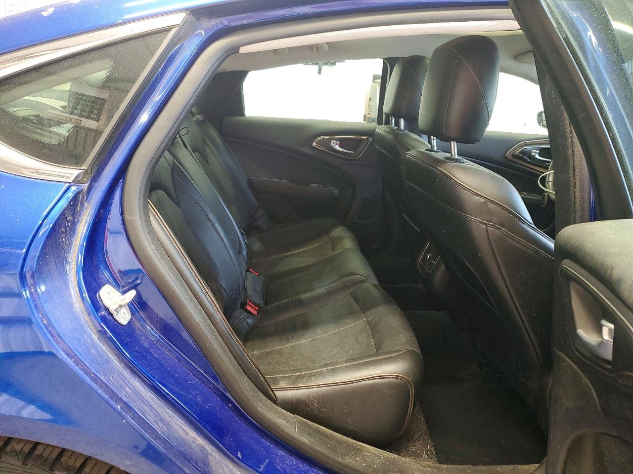 Chrysler 200 C