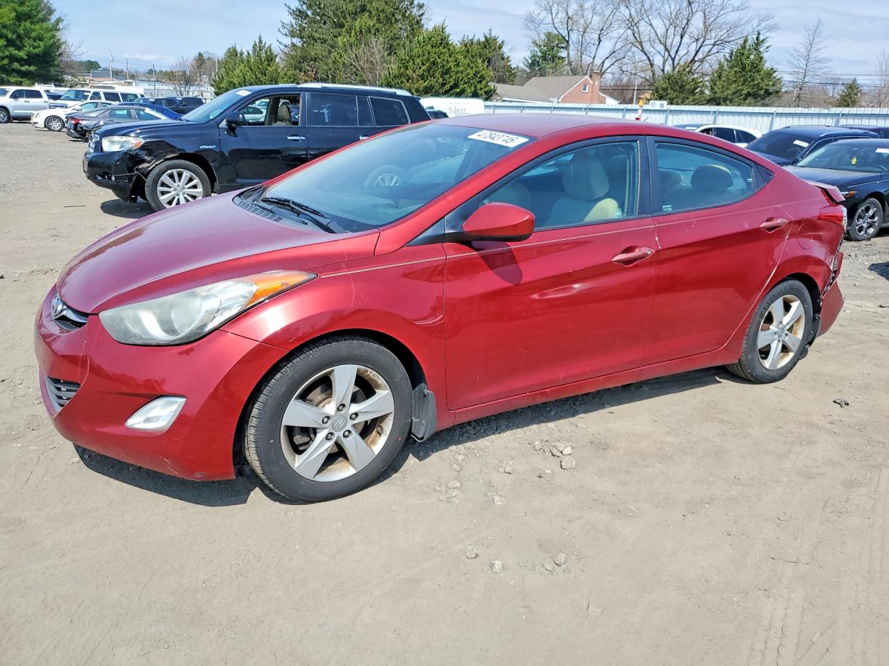 Salvage Hyundai ELANTRA Image