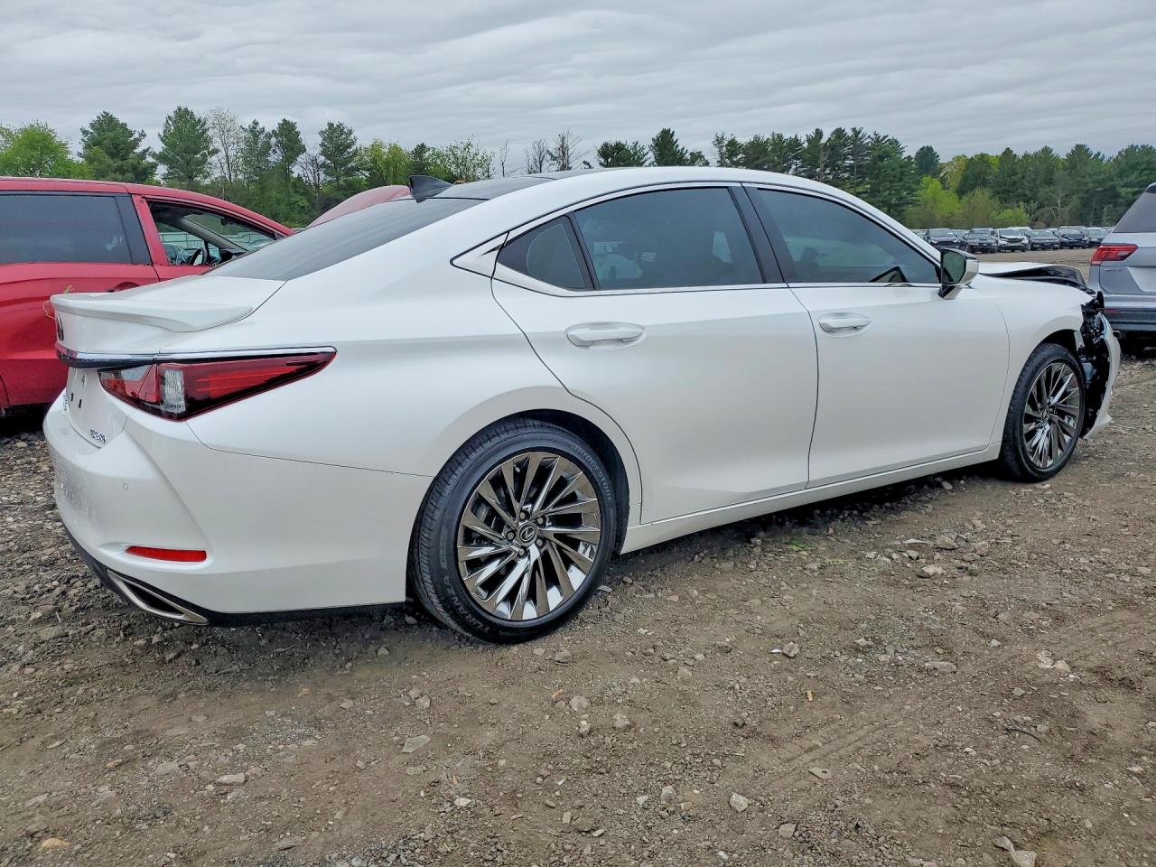 Lexus Es Ultra Luxury