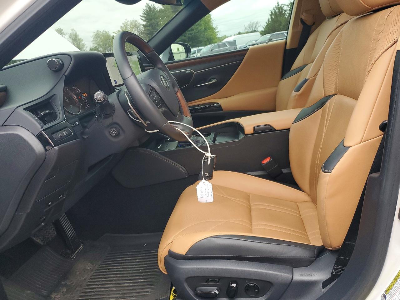Lexus Es Ultra Luxury