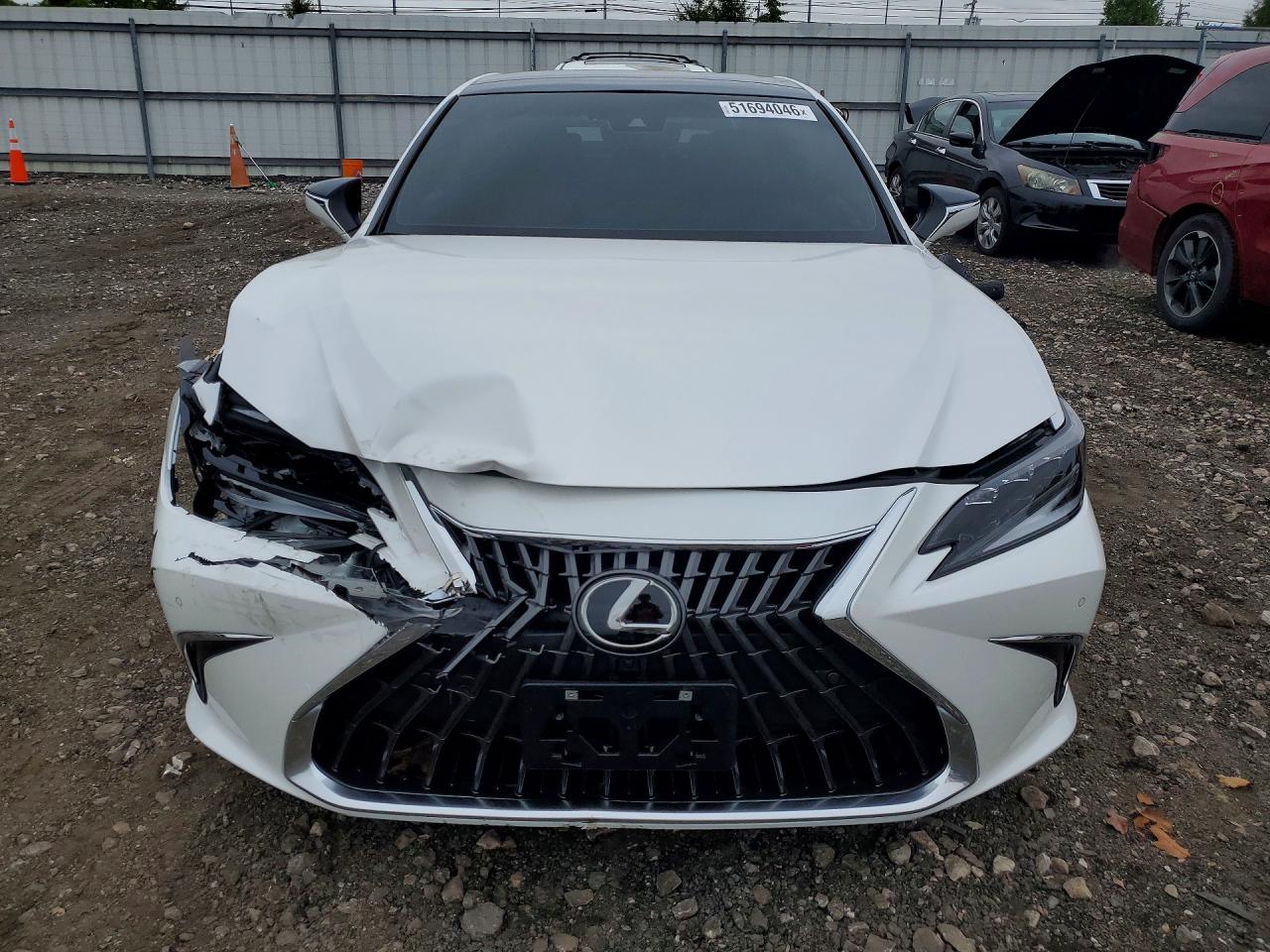 Lexus Es Ultra Luxury