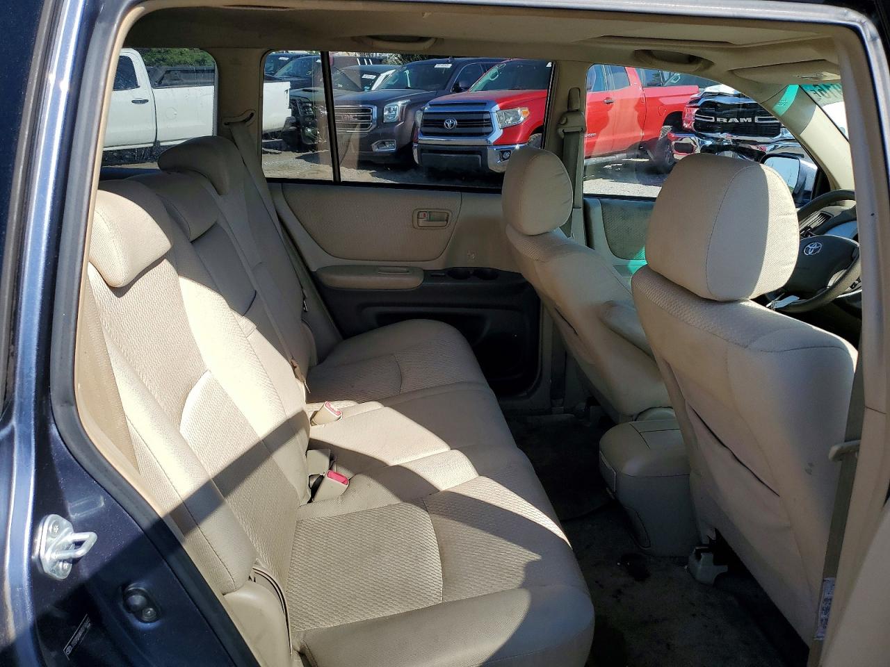 Toyota Highlander Base