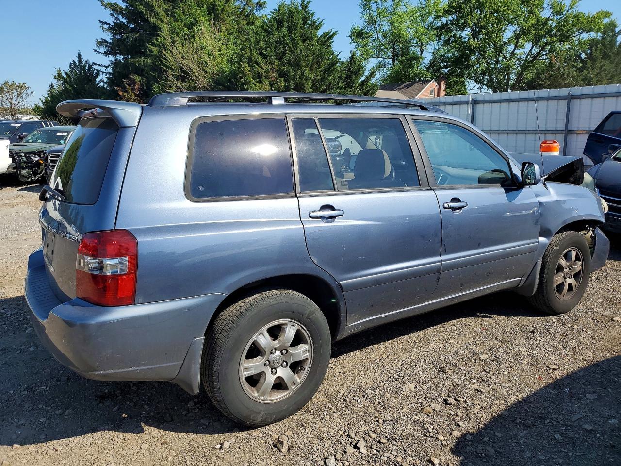 Toyota Highlander Base