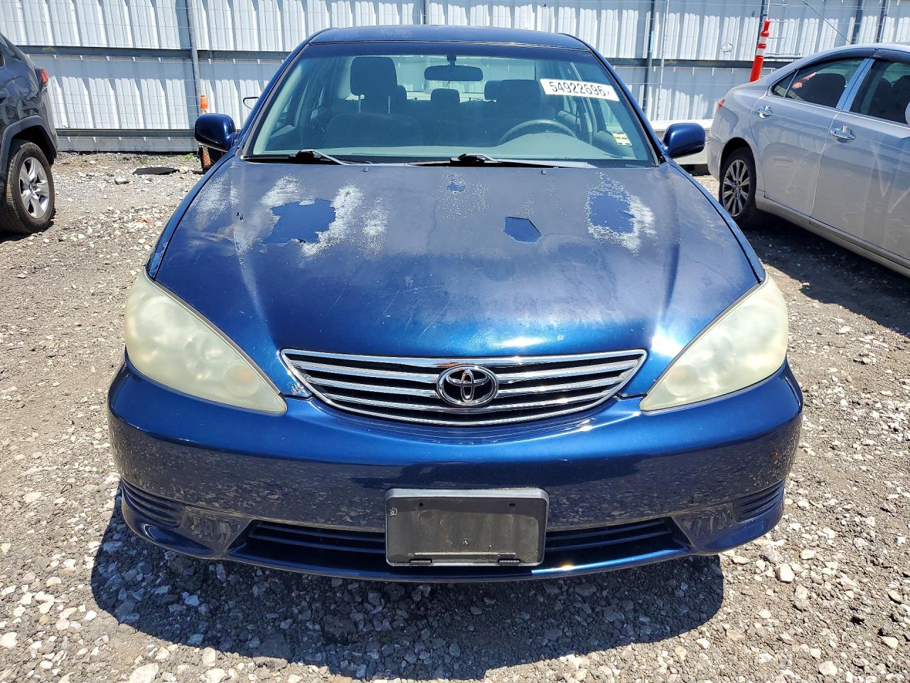 Toyota Camry Le