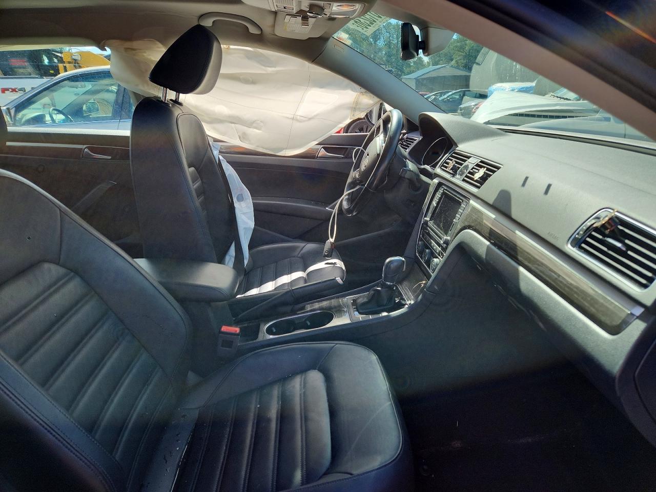 Volkswagen Passat Sel Premium