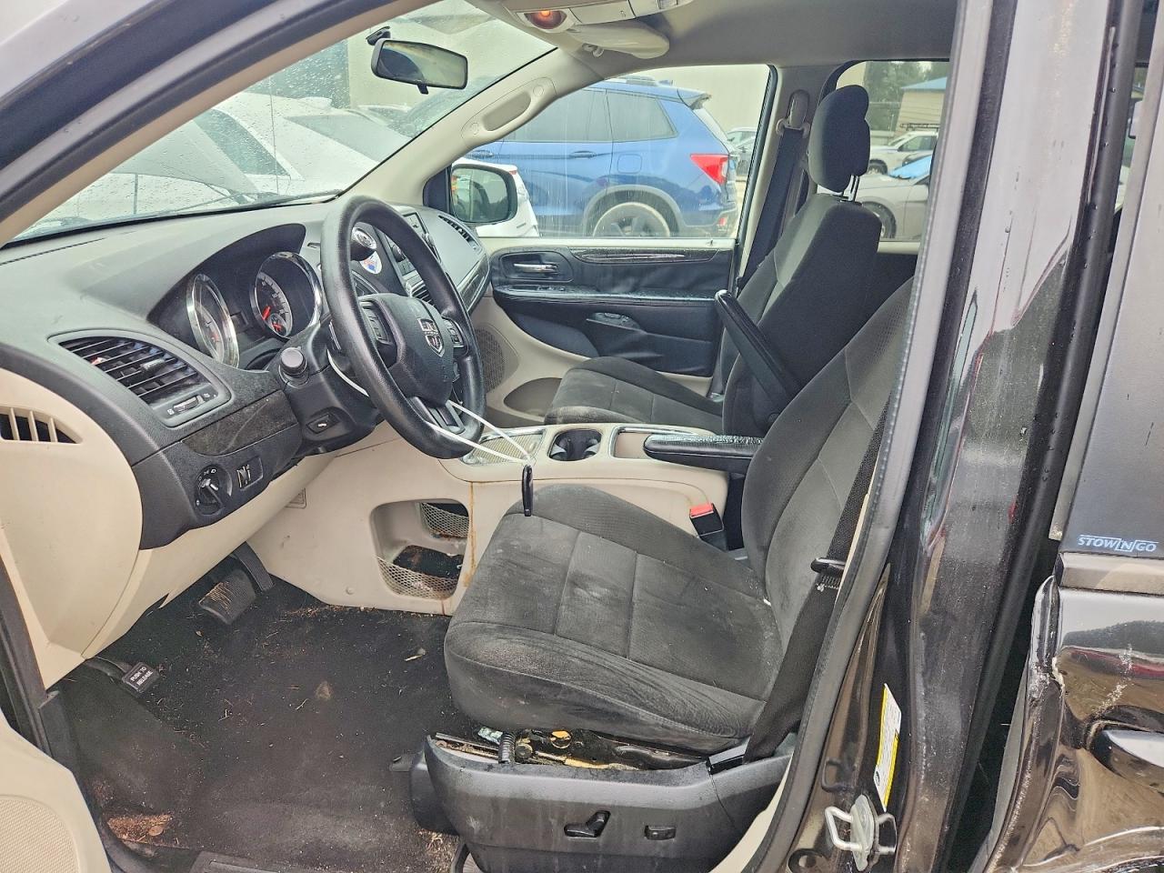 Dodge Caravan Sxt