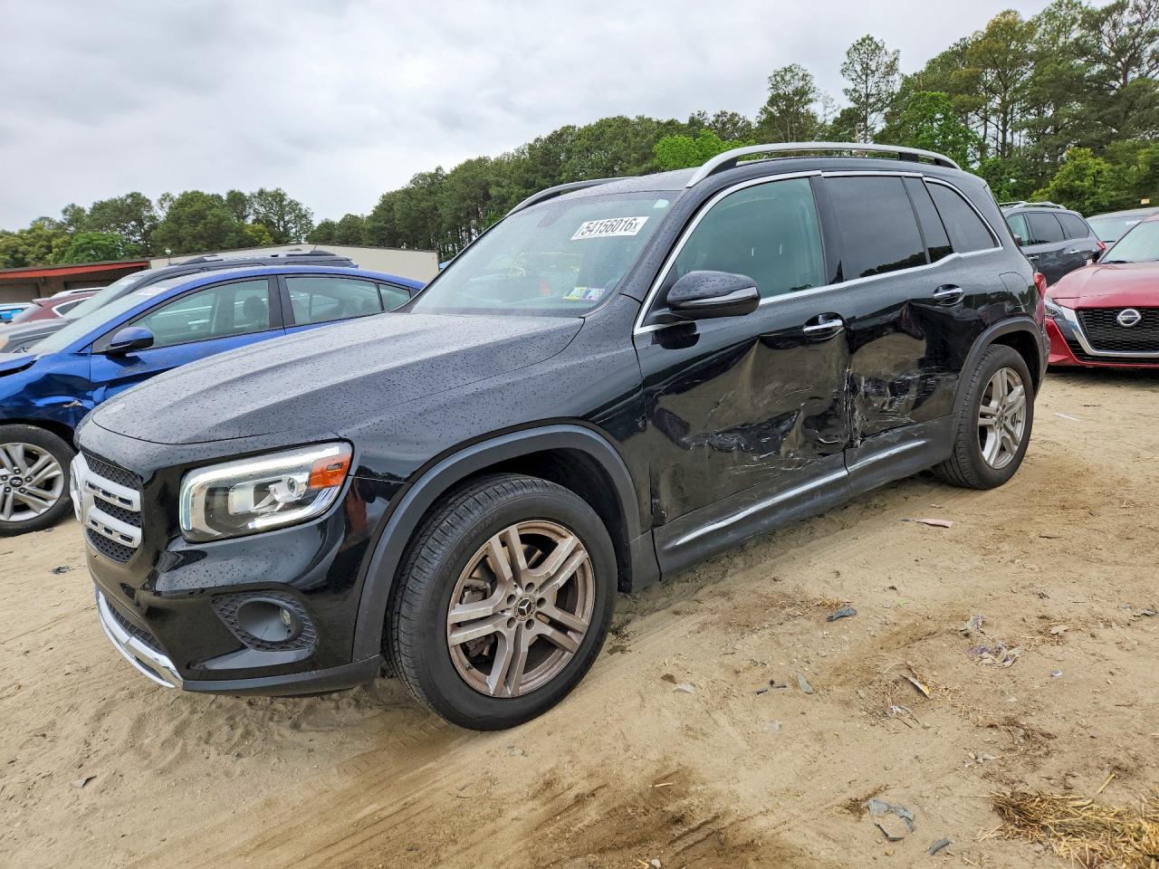 Salvage Mercedes-Benz GLB Image