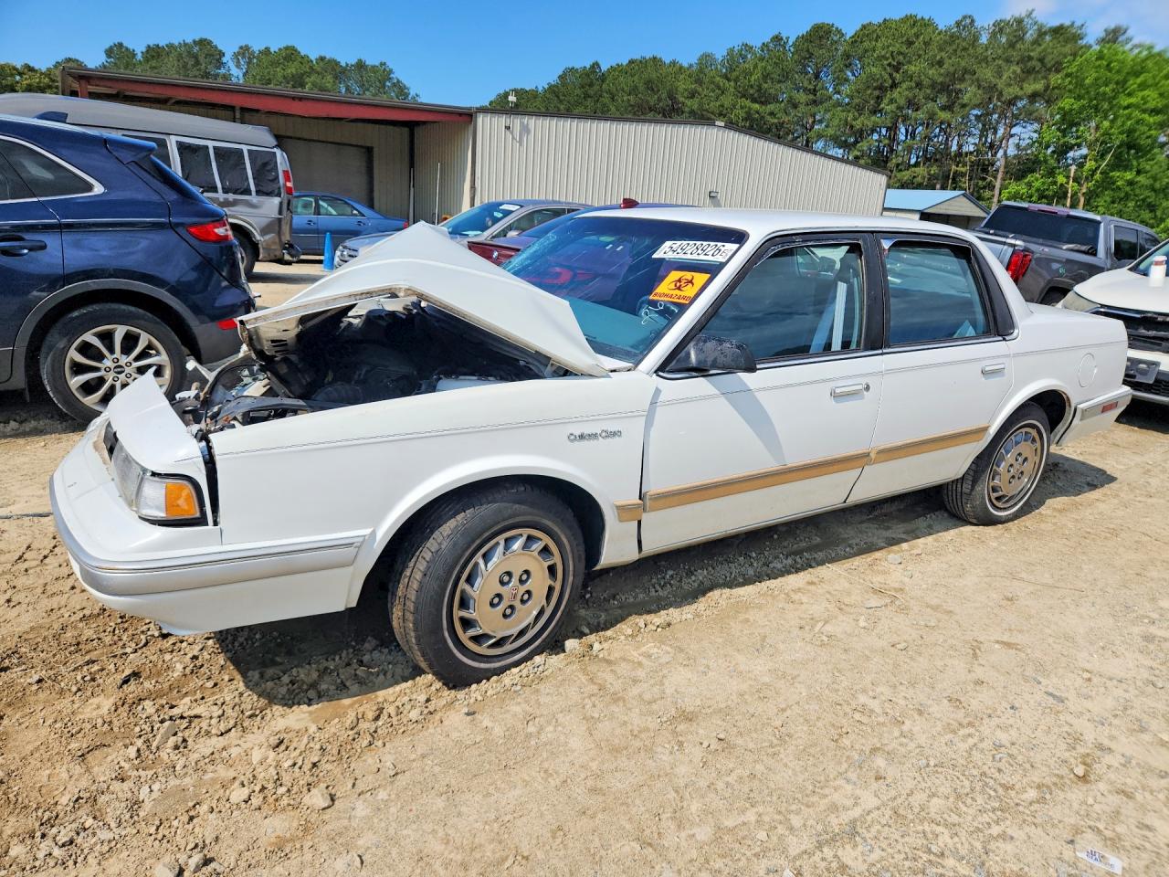 Salvage Oldsmobile Cutlass Image