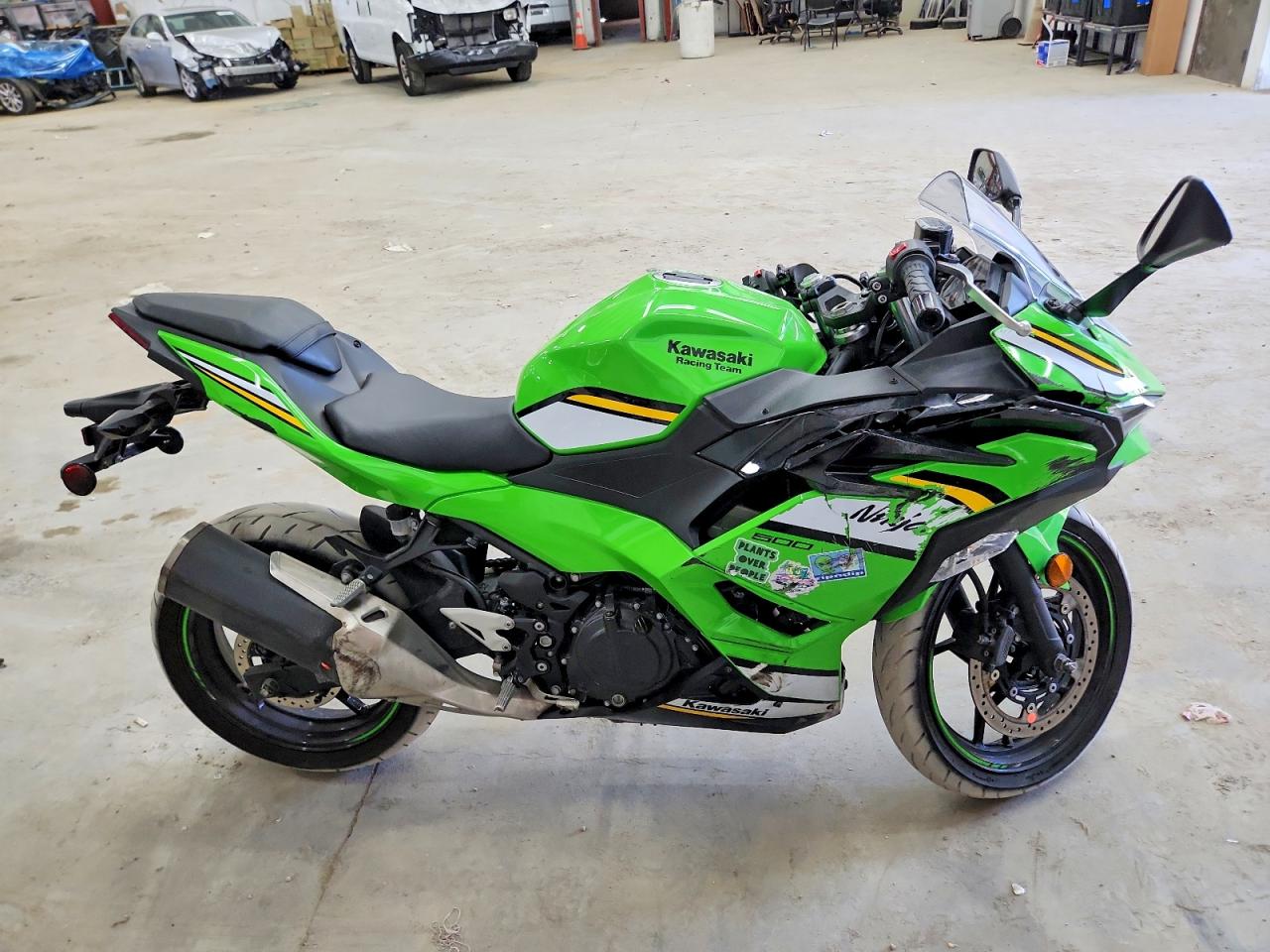 2025 Kawasaki Ex