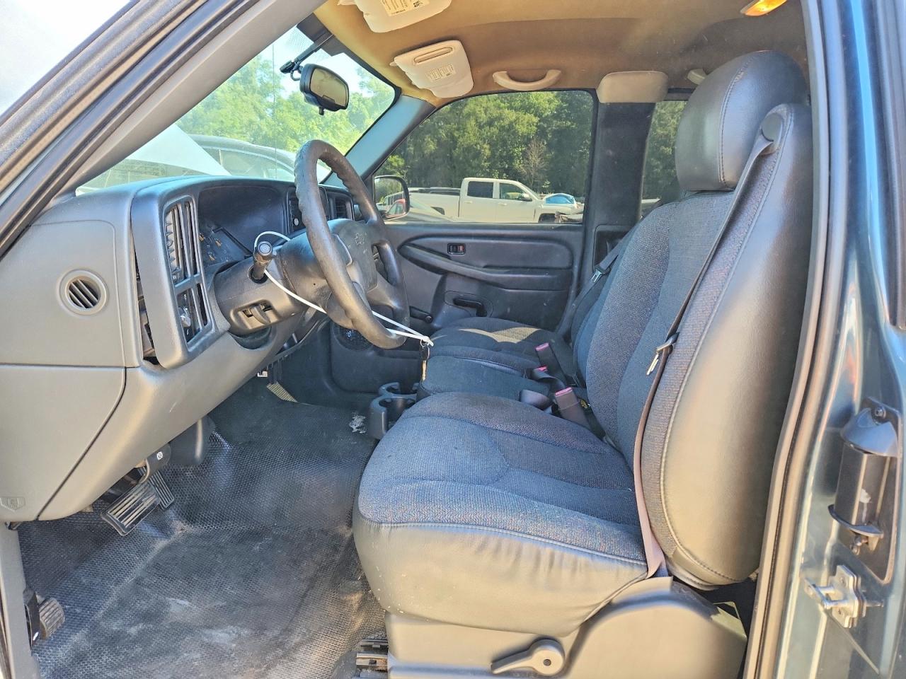 Chevrolet Silverado C1500
