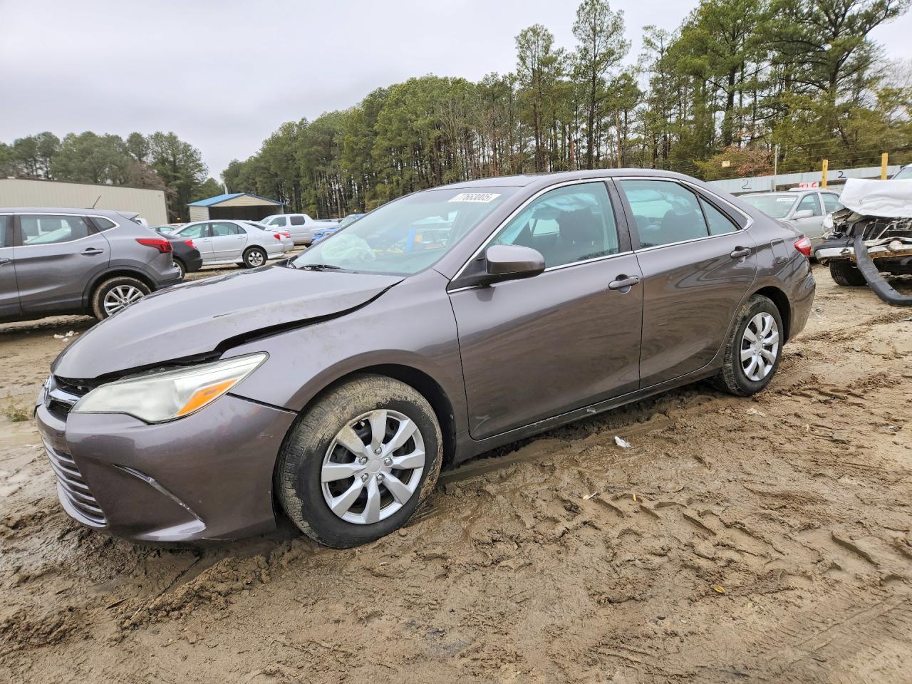 Salvage Toyota Camry Image