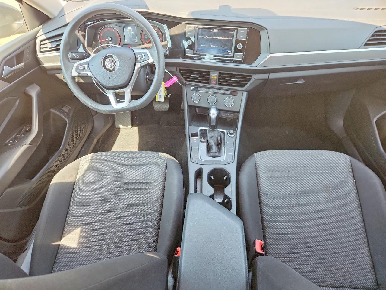 Volkswagen Jetta S