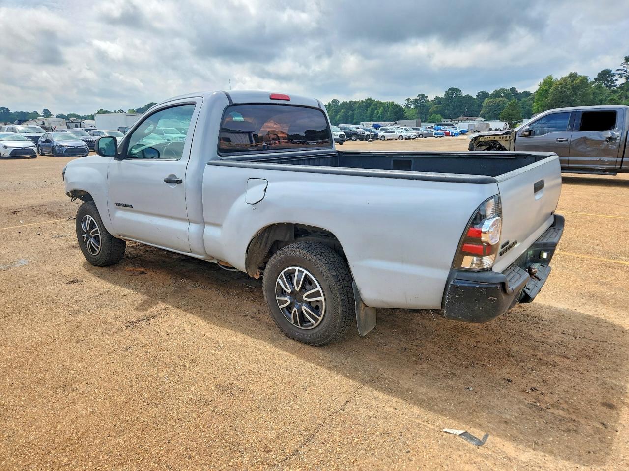 Toyota Tacoma Base