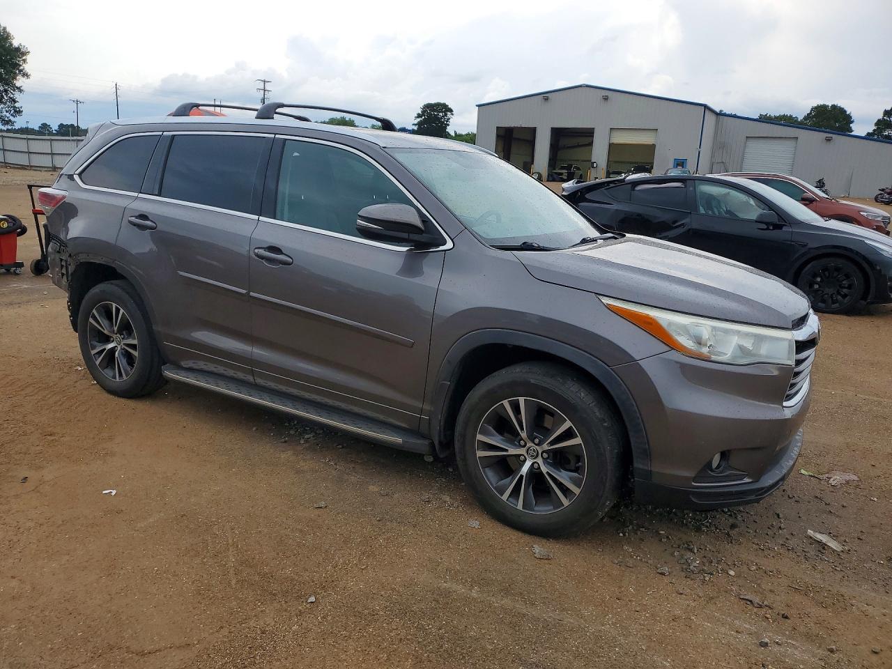 Toyota Highlander Xle