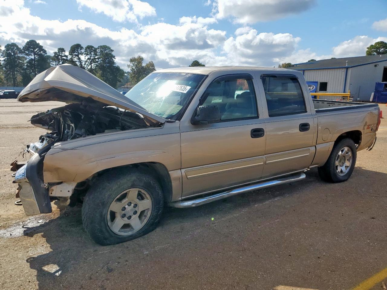 Salvage Chevrolet Silverado Image