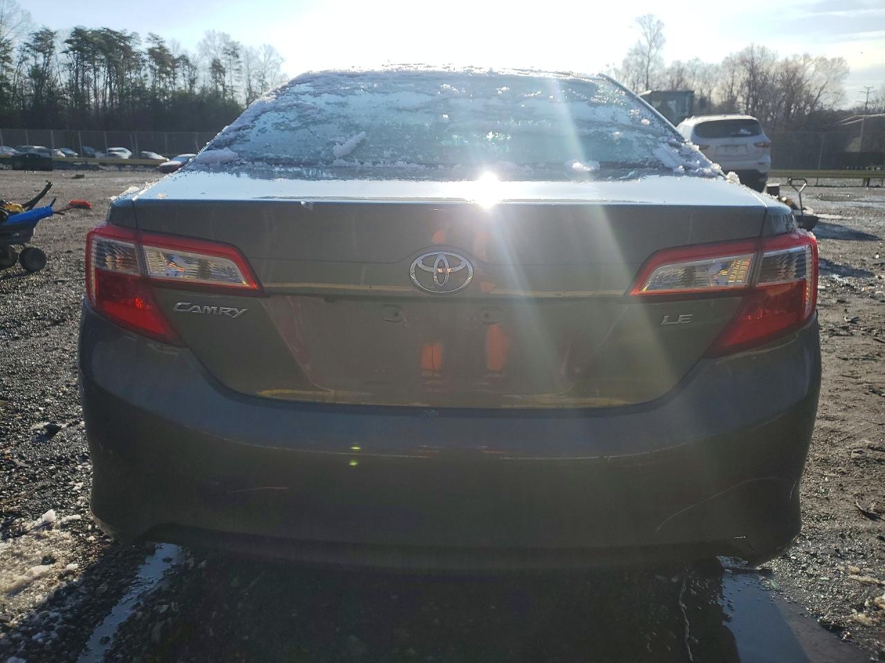 Toyota Camry Le