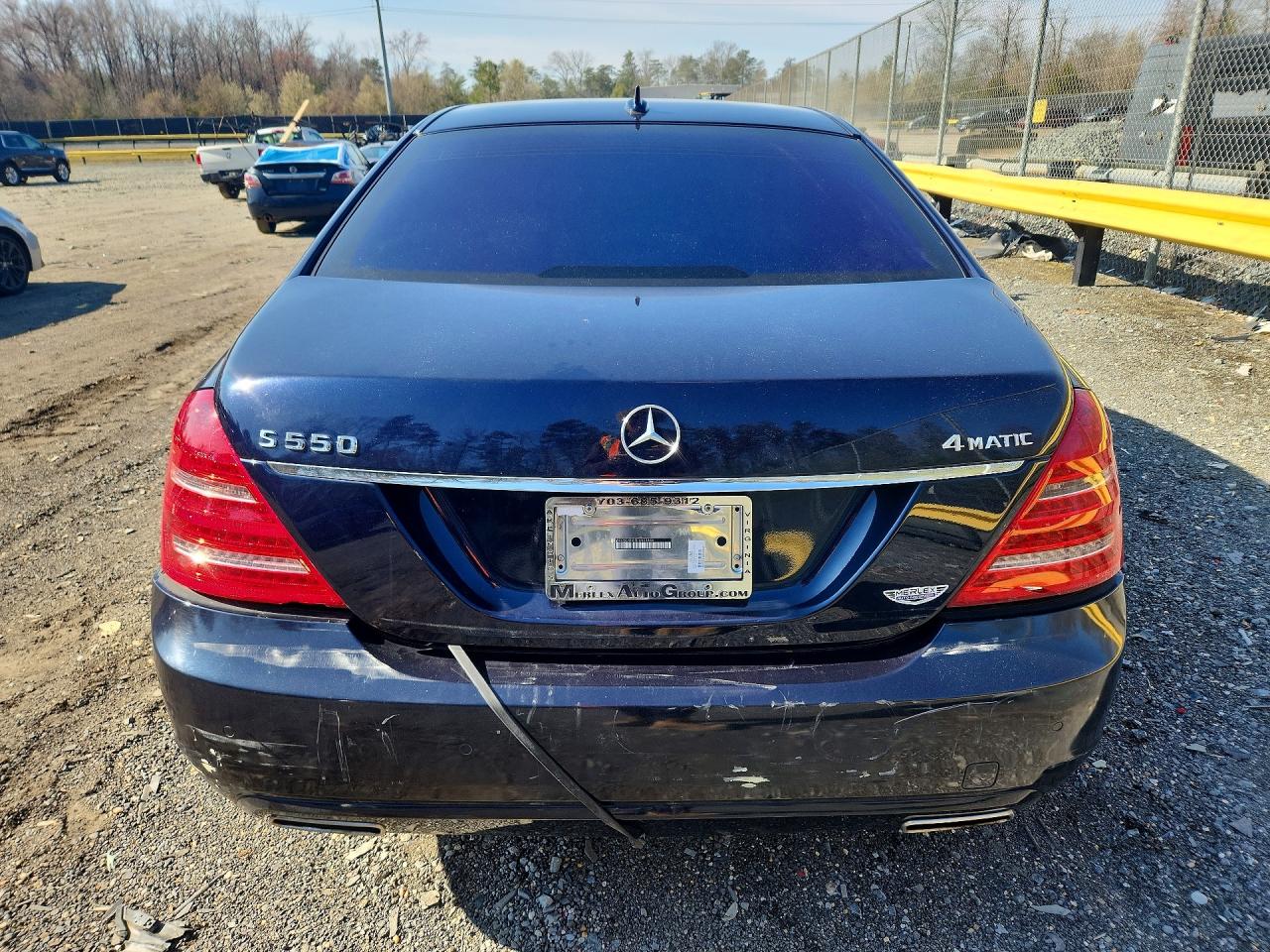Mercedes-Benz S-Class 550 4matic