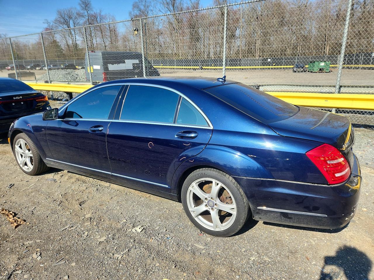 Mercedes-Benz S-Class 550 4matic