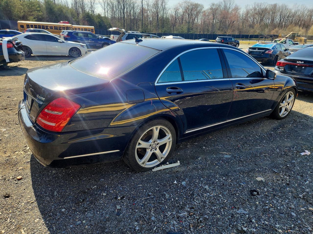 Mercedes-Benz S-Class 550 4matic