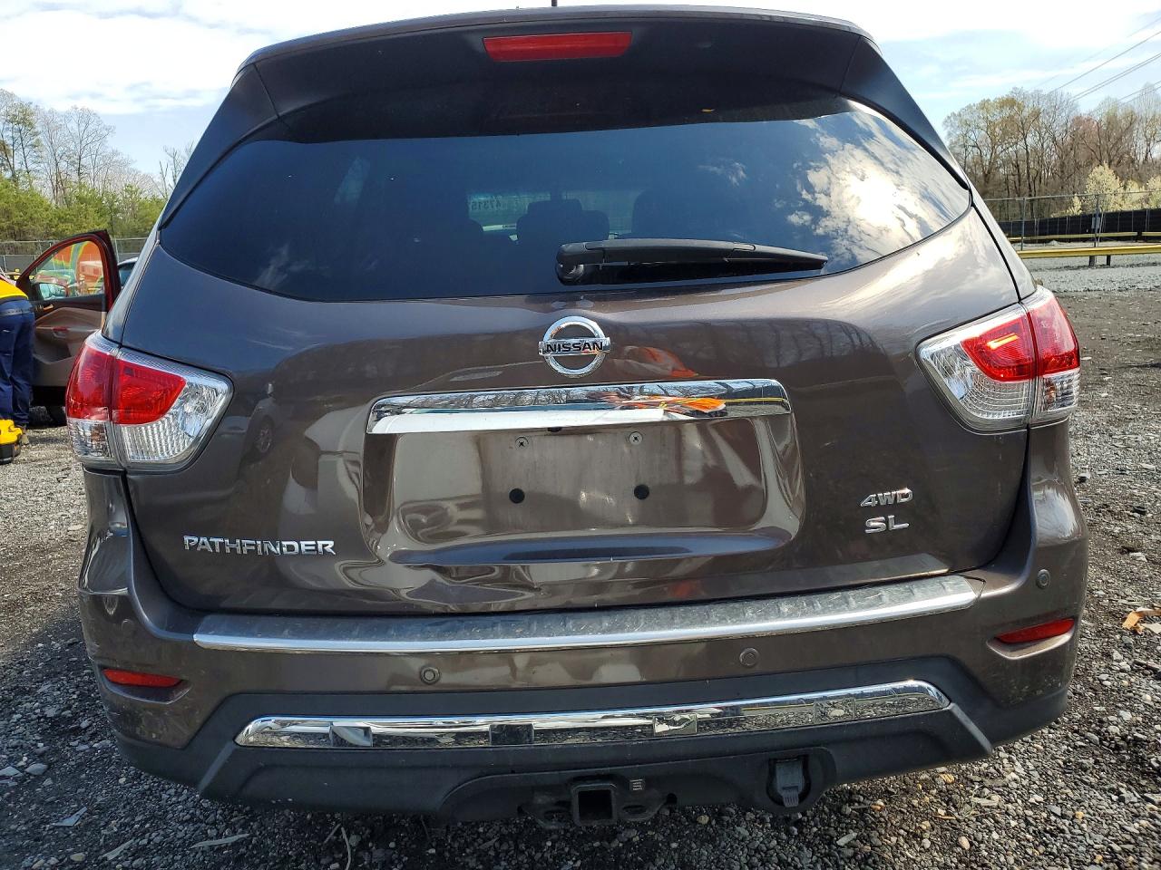 Nissan Pathfinder Sl
