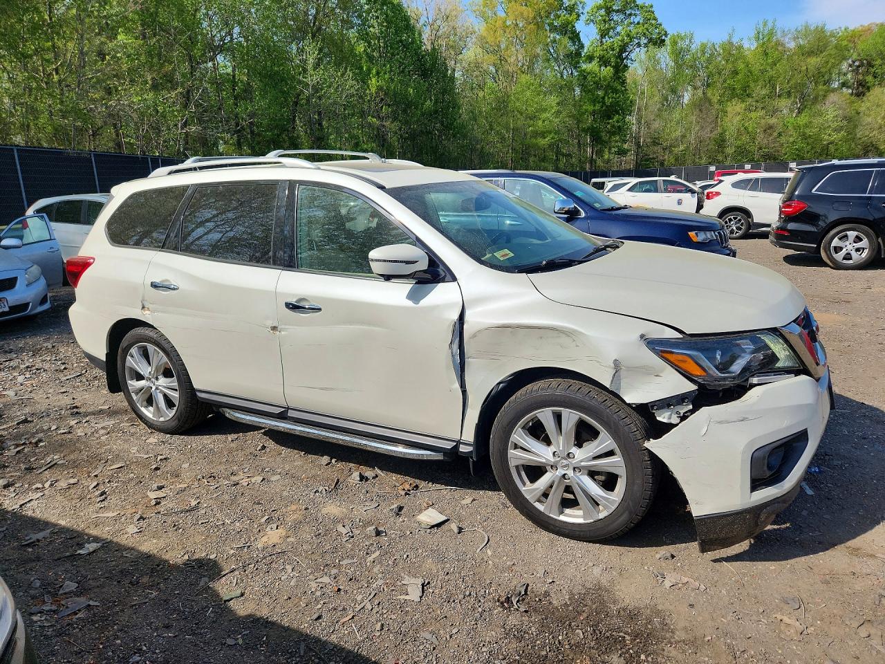 Nissan Pathfinder Sl