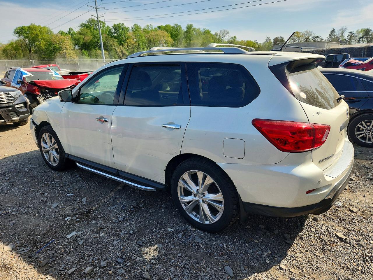 Nissan Pathfinder Sl