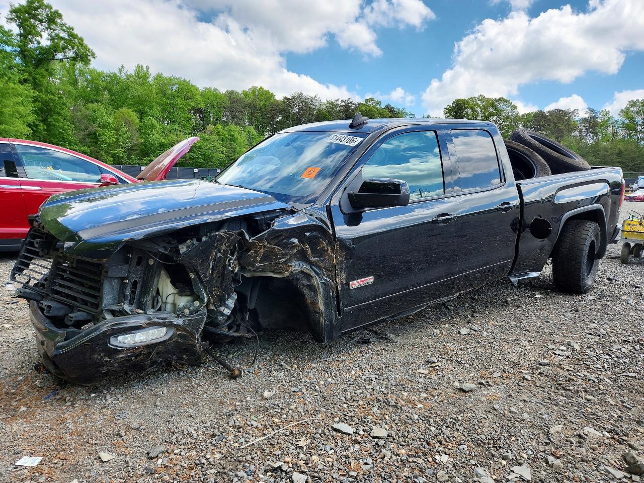 Salvage GMC Sierra Image