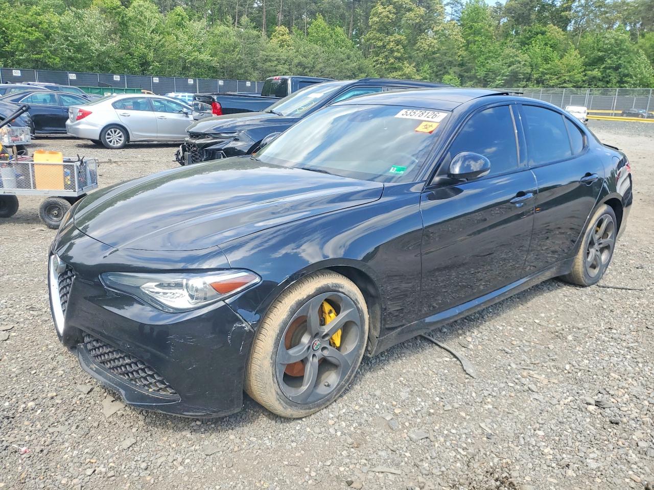 Salvage Alfa Romeo Giulia Image