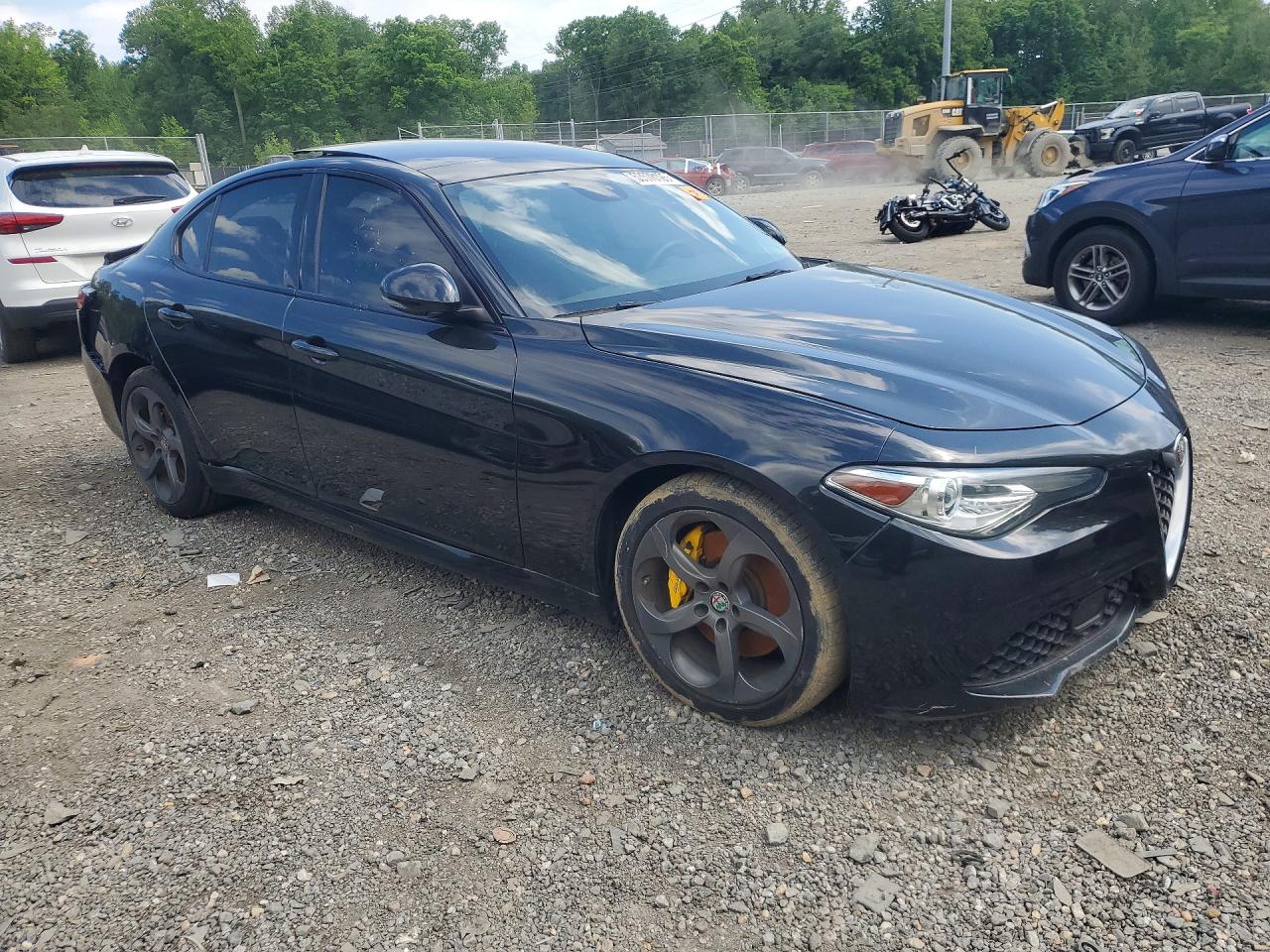 Alfa Romeo Giulia Q4