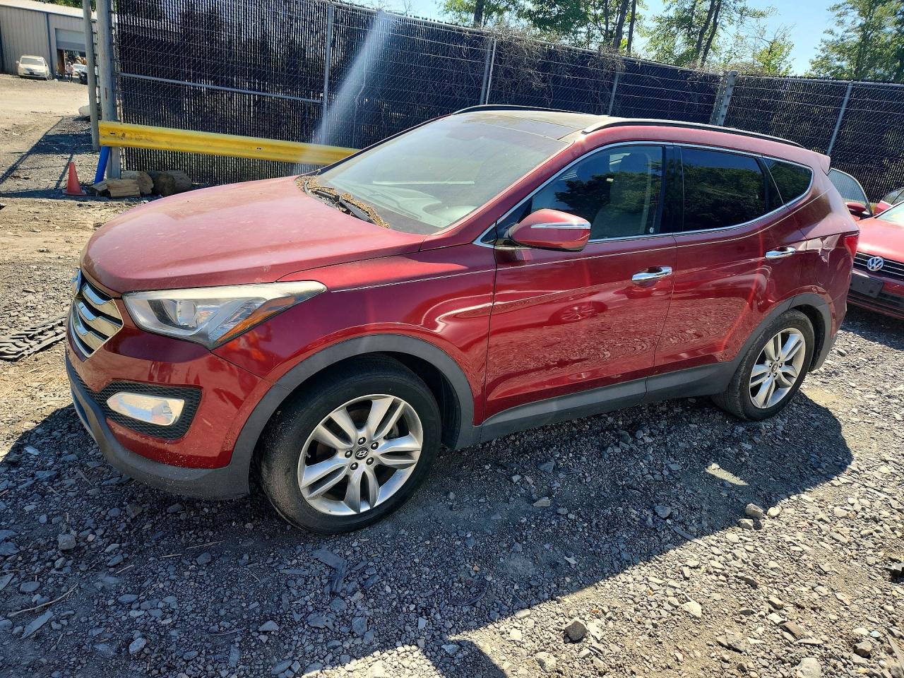 Salvage Hyundai SANTA FE Image